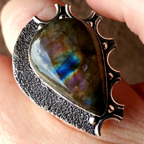 New Labradorite 6 Horned Crescent Moon 925 Silver Ring. - Picture 13 of 16